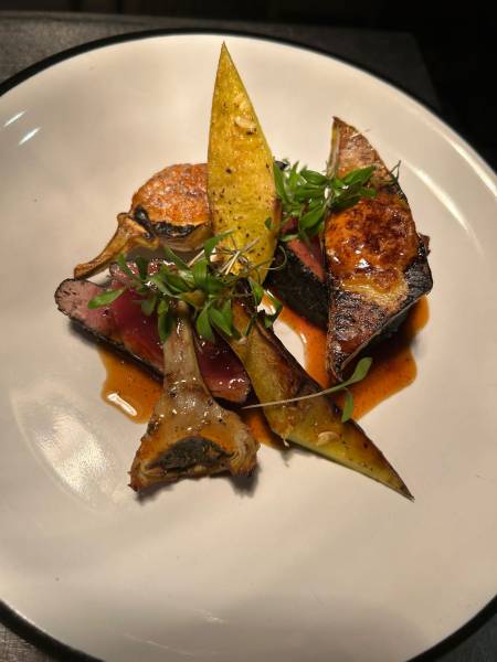 Le Filet de Boeuf Simmental au restaurant le Petit Cabanon Bouillon à Marseille La Joliette